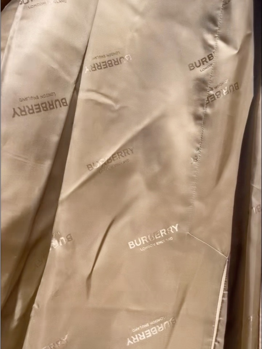 Unisex Burberry Beige Logo Trench Coat - Picture 7 of 9